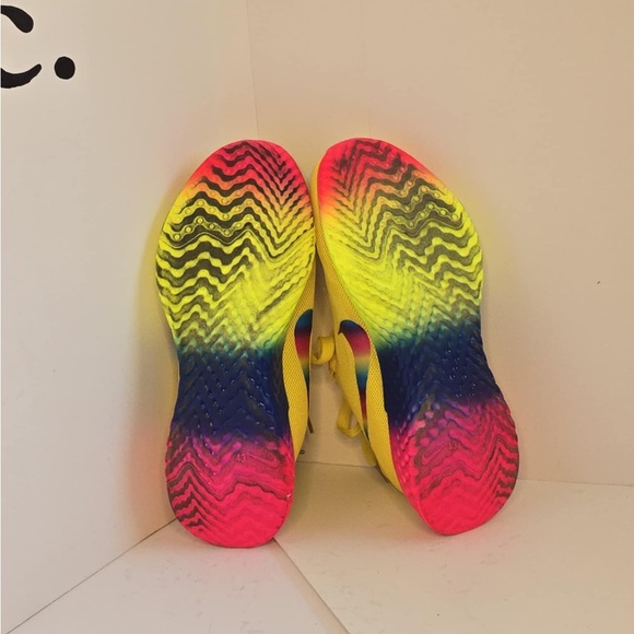 Women’s Nike Yellow Rainbow Mesh Runners size 12 - Picture 7 of 7
